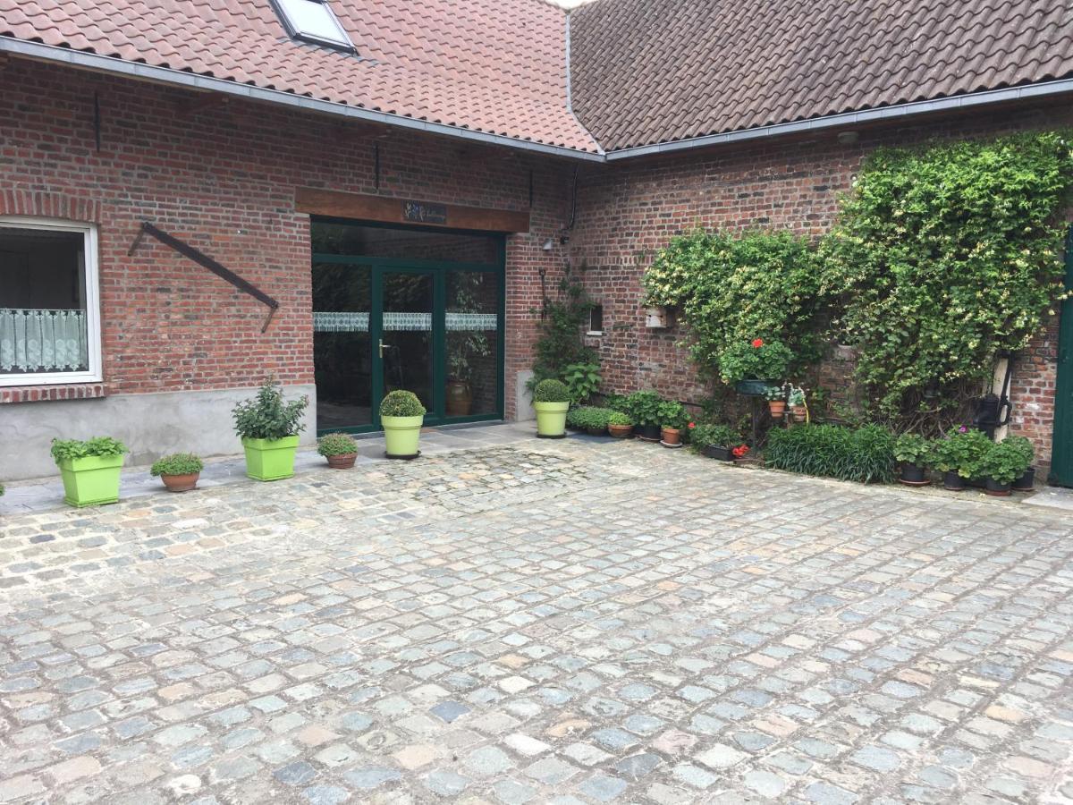 Ferme Brocart Bed & Breakfast Bouvines Exterior photo